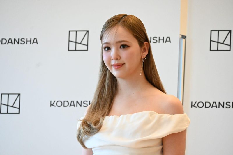 藤田ニコル