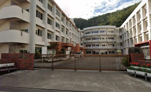 奄美市立金久中学校