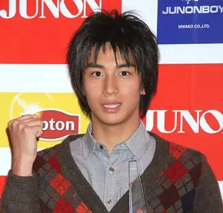市川知宏